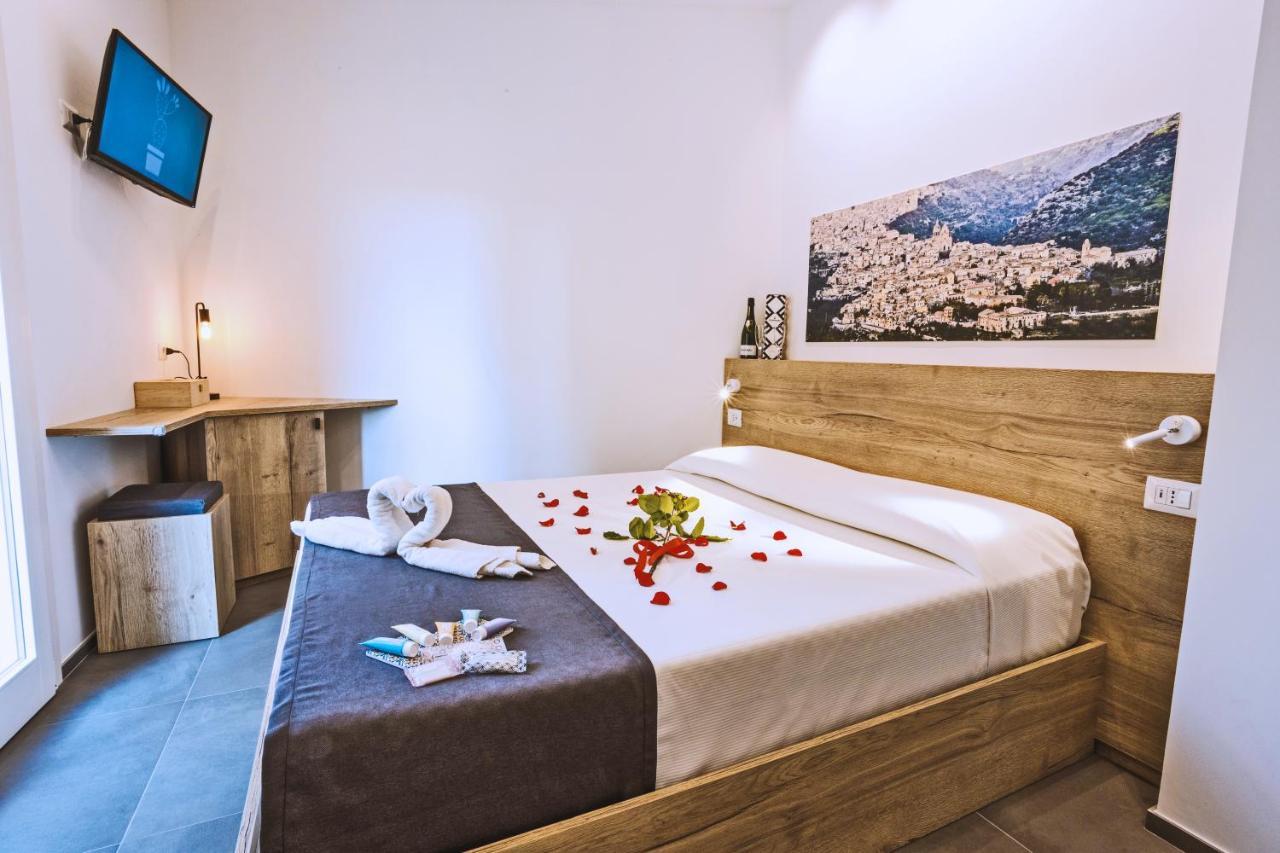Fico - Finestra Contemporanea Hotel รากูซา ภายนอก รูปภาพ